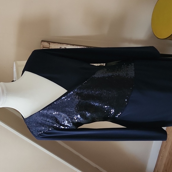 Ralph Lauren Formal - Picture 2 of 8